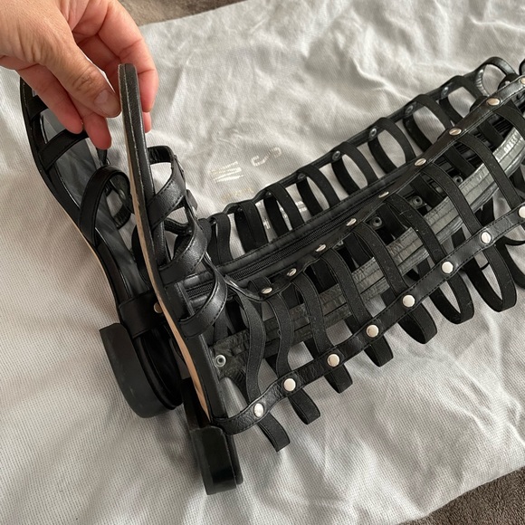 Stuart Weitzman black leather gladiators - Picture 6 of 7